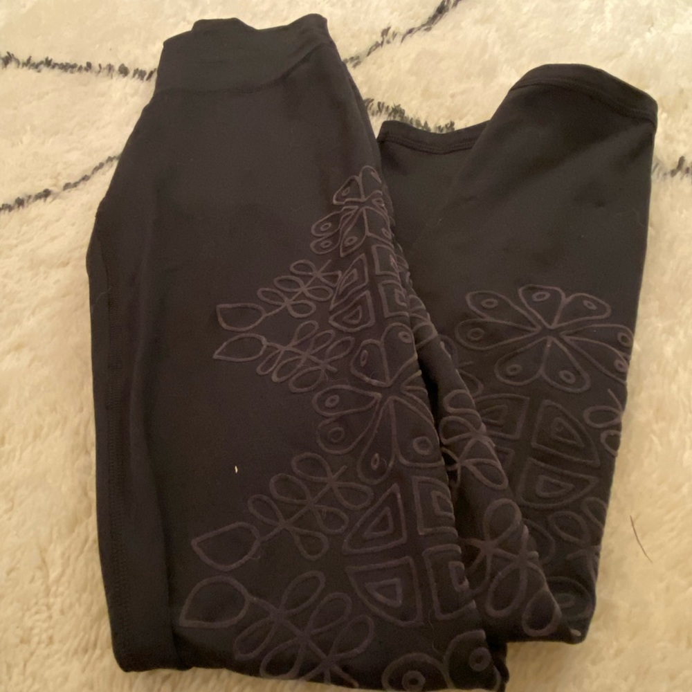 Aerie black textured leggings